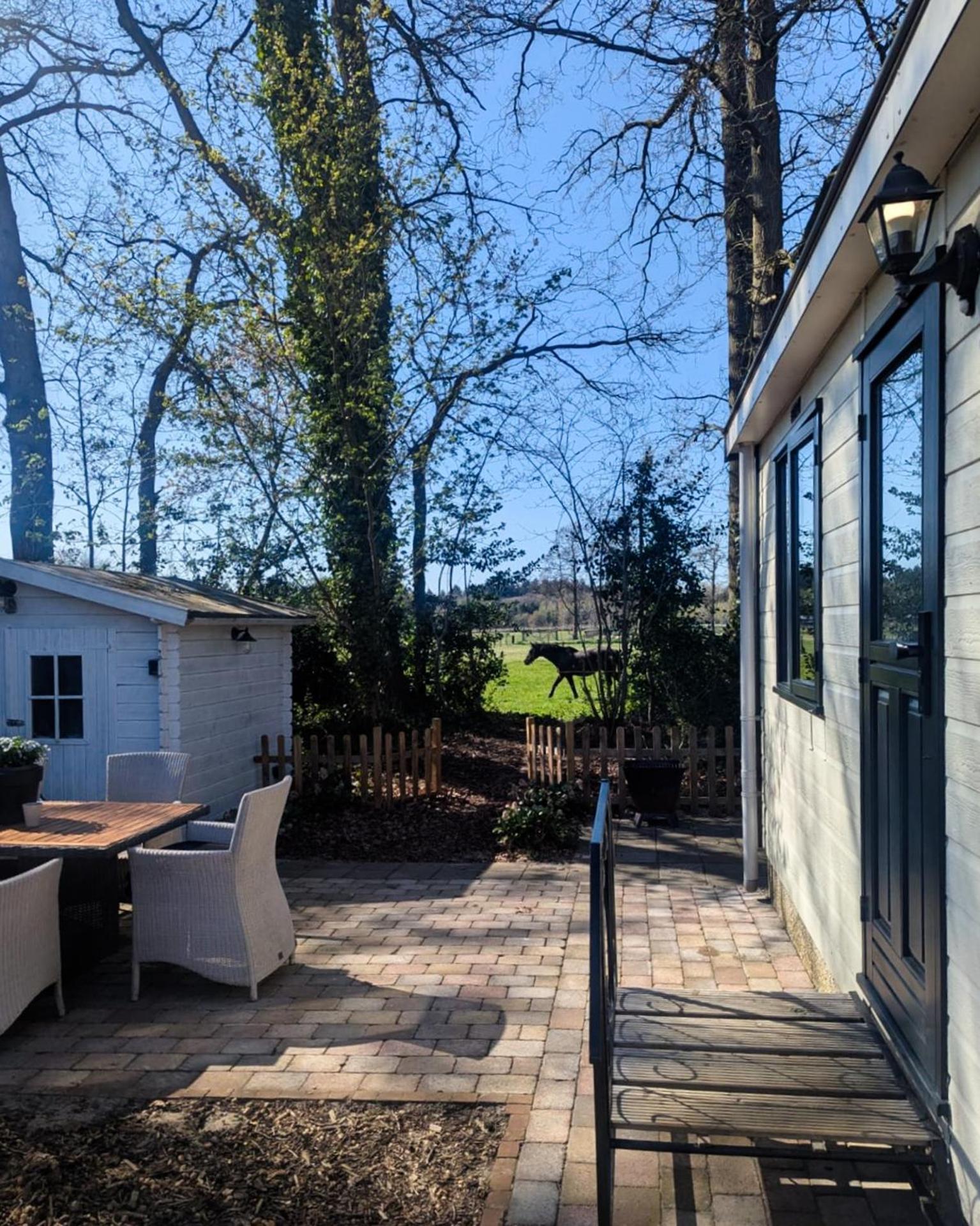 Hotel Chique Chalet Met Zicht Over De Weilanden Op De Veluwe Epe Exteriör bild